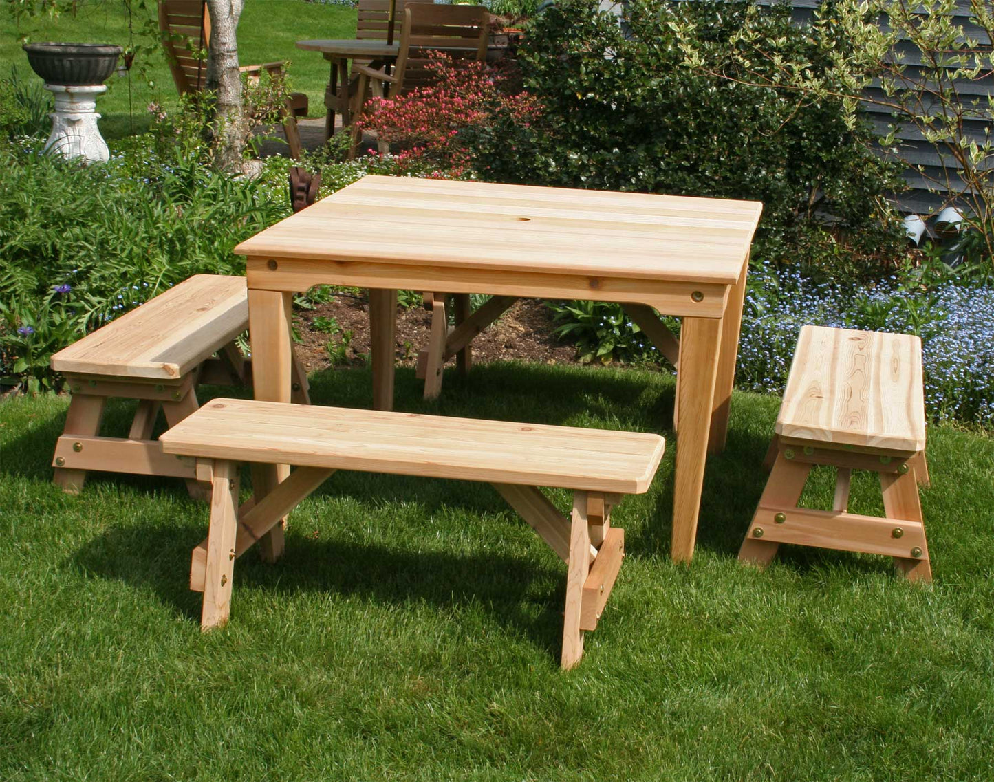 Creekvine Designs Cedar Social Dining Set